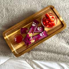 Епимедиум Маджун Q7 Gold за жени – 12 сашета с ягодов аромат и плодове на дървена подложка